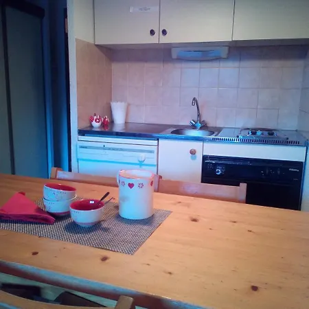 Apartahotel Franceloc Les Dolomites, *